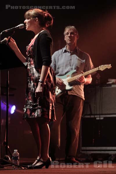 YOUNG MARBLE GIANTS - 2010-06-01 - PARIS - Espace Charlie Parker - Grande Halle - 